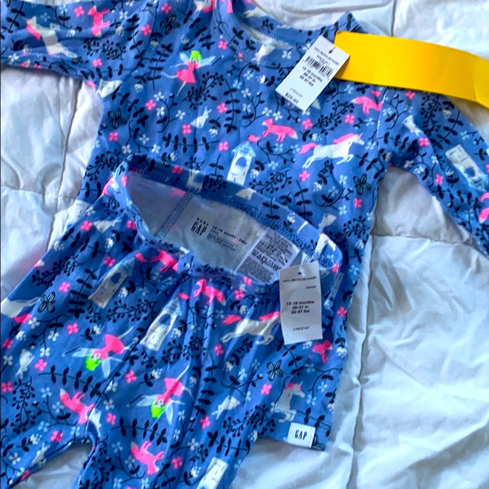 Baby Gap pajamas NWT